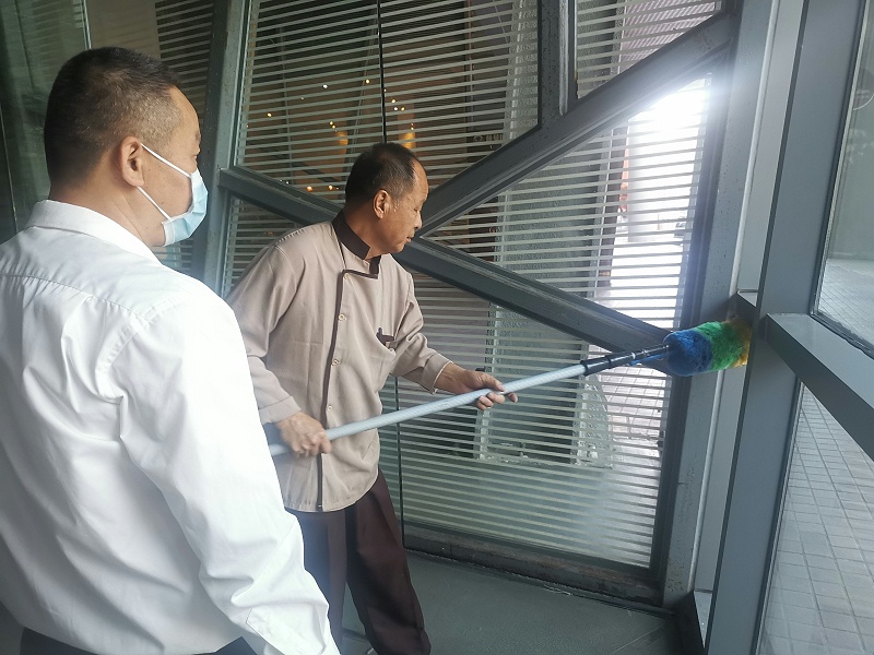 玉龍環保-保潔作業中