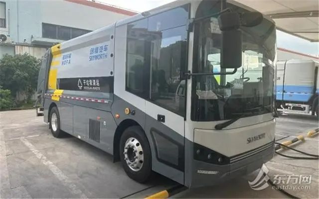玉龍環保：像公交車一樣的垃圾清運車