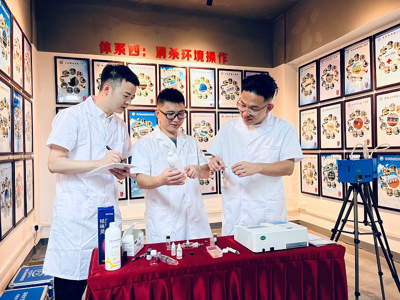 玉龍環保：消毒團隊