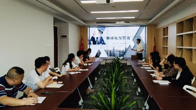 玉龍環保-接待禮儀培訓學習